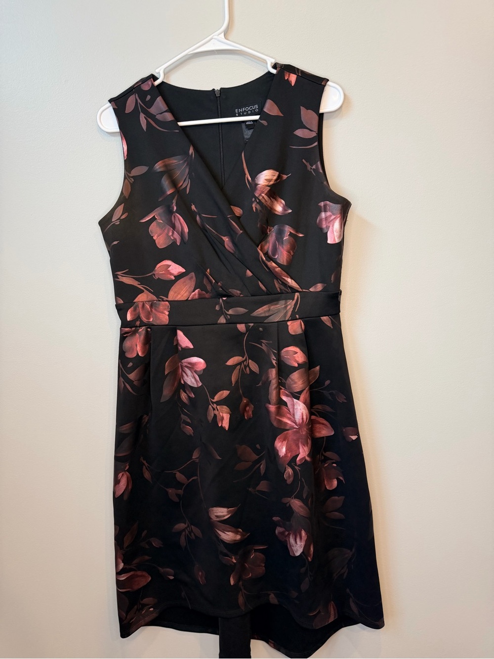 Enfocus Studio Black Floral Dress with Rose Accents Sleeveless high low size 10